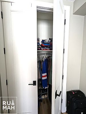 4th image of 1636 De Kalb Ave #1D
