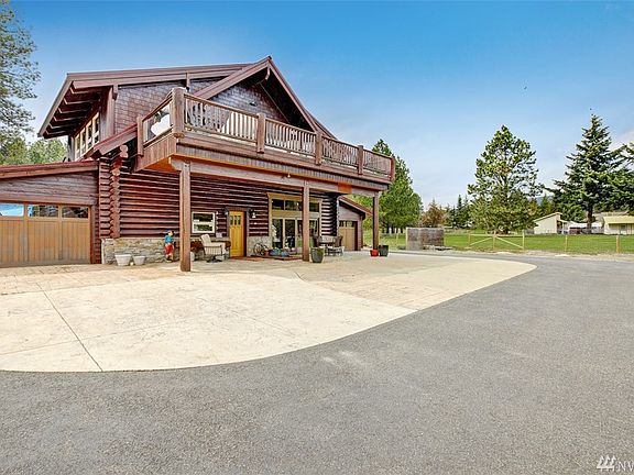 This is the original main residence, built in 2004.