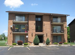 9826 Treetop Dr APT 1W, Orland Park, IL 60462