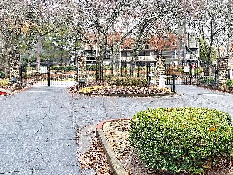 4558 Vinings Central Trce SE — Photo 14
