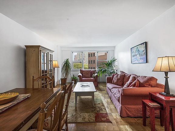 4th image of 40 Clinton St APT 8G