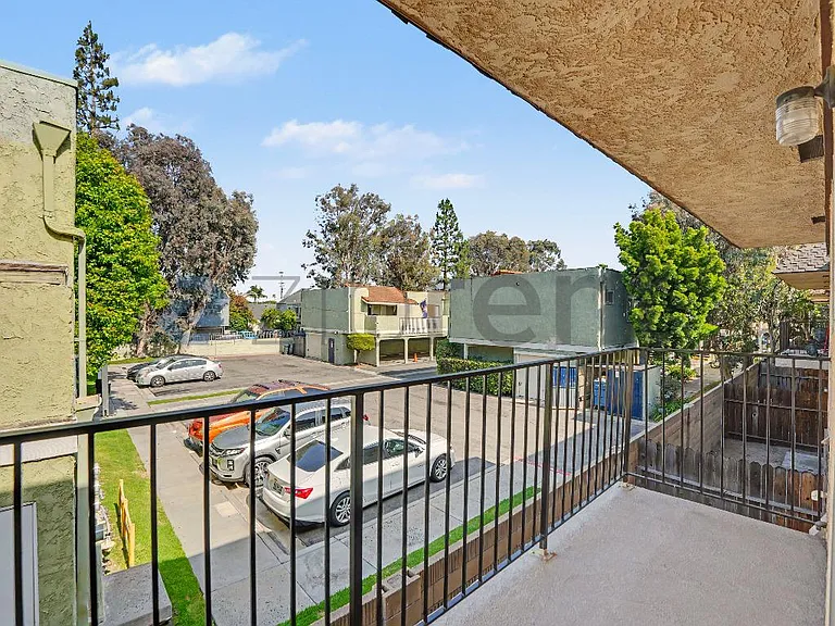 3523 W Savanna St #9 — Photo 12