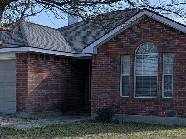 413 Harvard Dr, Princeton, TX 75407