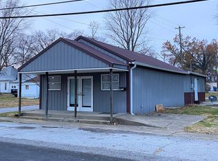 218 E 12th St, Mount Carmel, IL 62863