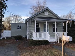 39 Hebb St, Somerset, MA 02725