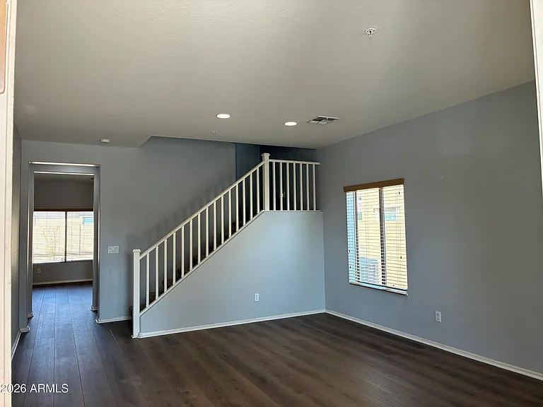 928 E Randy St — Photo 5