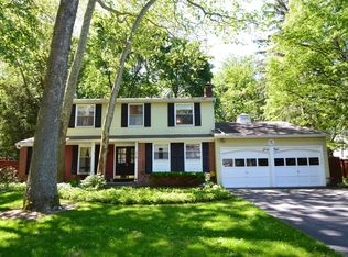 68 Brougham Dr, Penfield, NY 14526