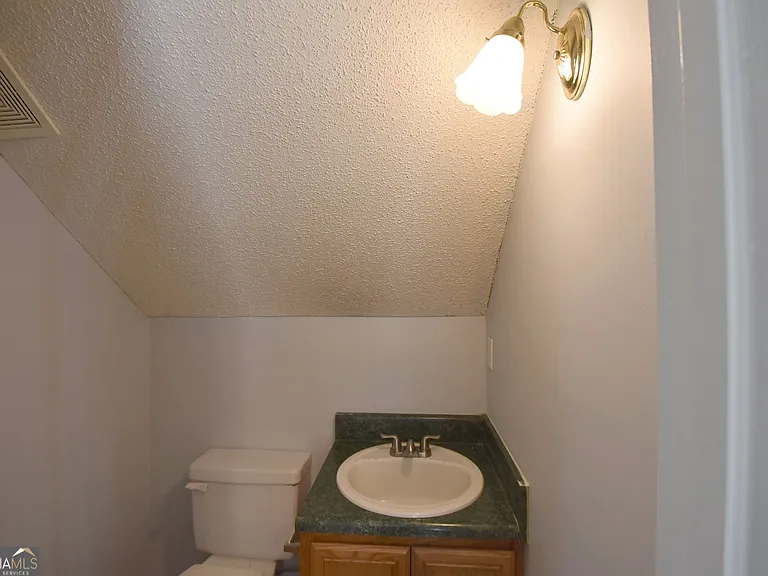 147 S Fairfield Dr — Photo 14
