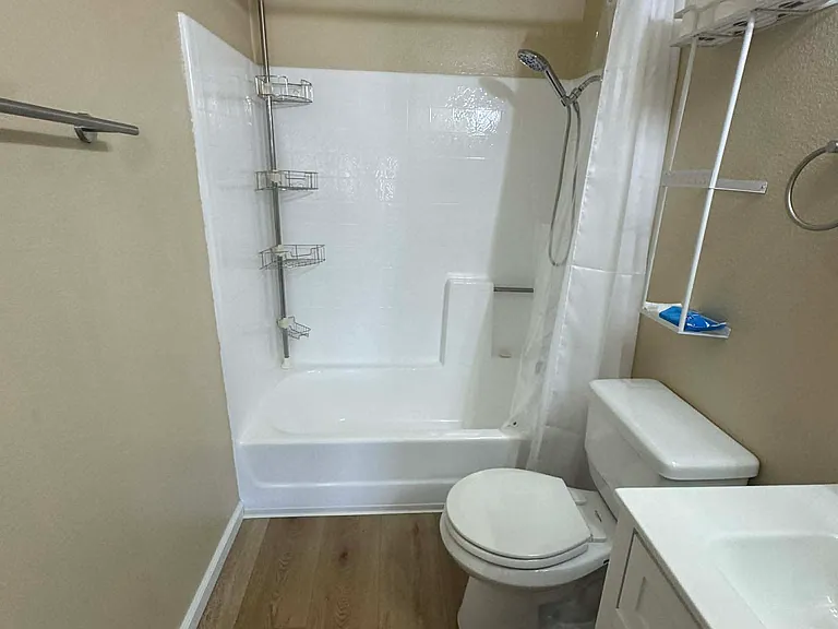 Carissa Dr — Photo 14