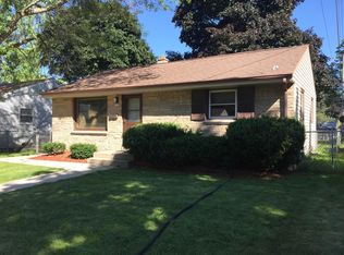 7053 W Herbert Ave, Milwaukee, WI 53218