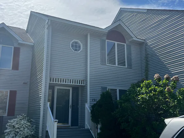 121 Scotts Point, Hampton, VA 23663