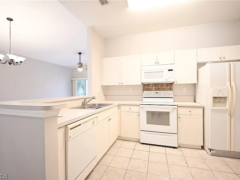 15449 Bellamar Cir #1221 — Photo 6