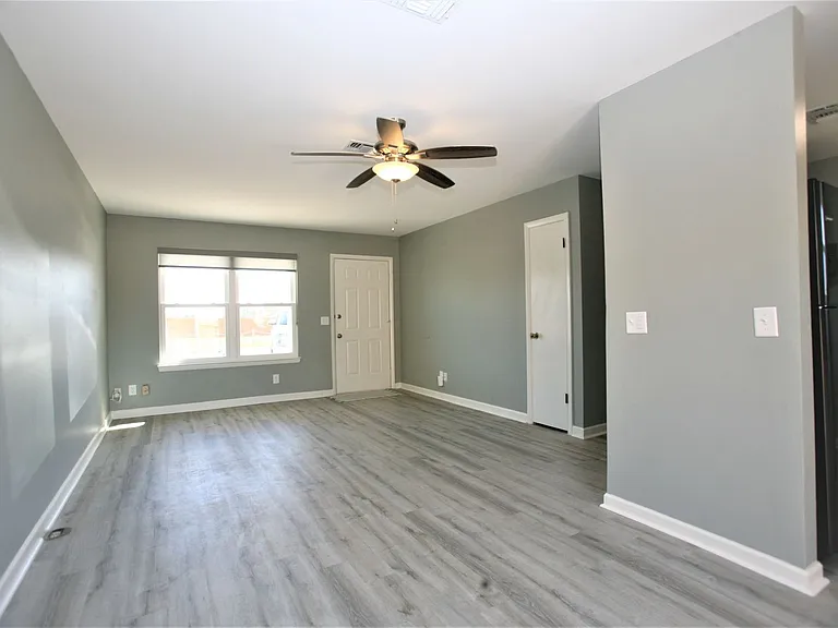 4014 Irwin St — Photo 12