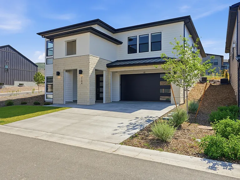 2144 N Coyote Bend Way — Photo 18