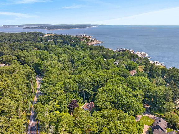 5th image of 1062 Shore Road