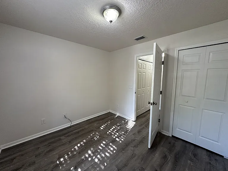 910 Luminary Cir — Photo 19