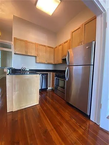7620 Burthe St — Photo 6