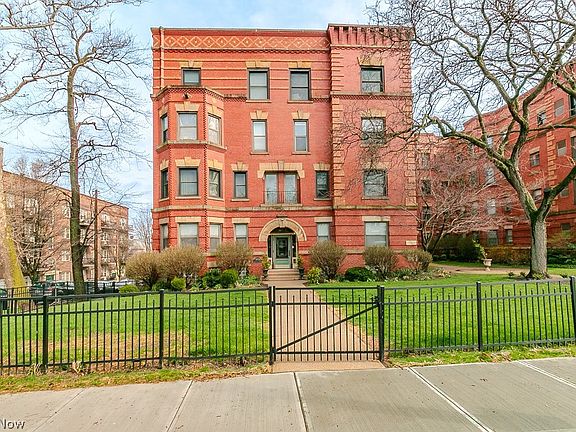 2nd image of 11024 Detroit Ave #Ww1