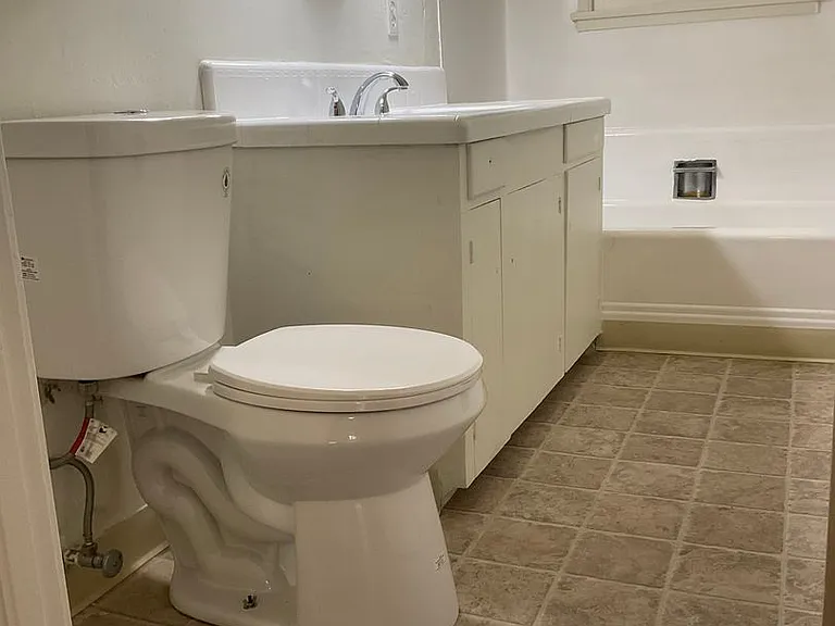 5137 Olivewood Ave — Photo 15
