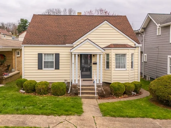 429 W 43rd St, Shadyside, OH 43947