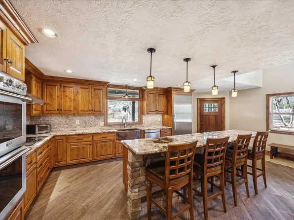 640 Piney Creek Rd, Bellville, TX 77418