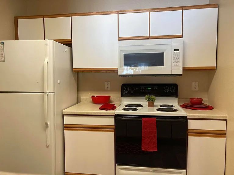 The Boulder Apartments — Photo 27