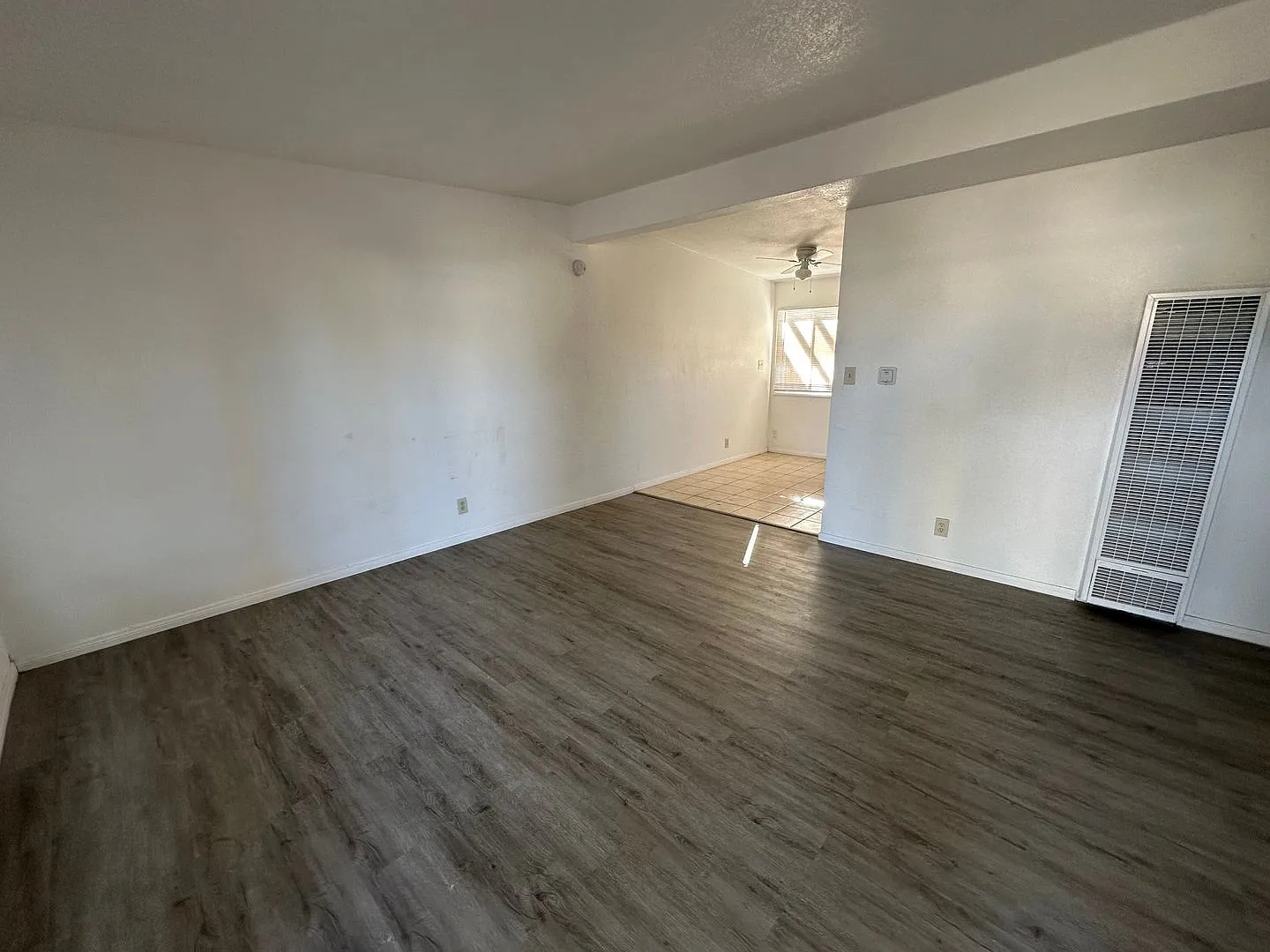 Attractive 2 Bed 1 Bath — Photo 2