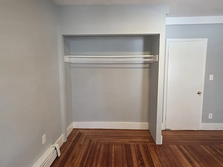 298 Oakland St #2L — Photo 8