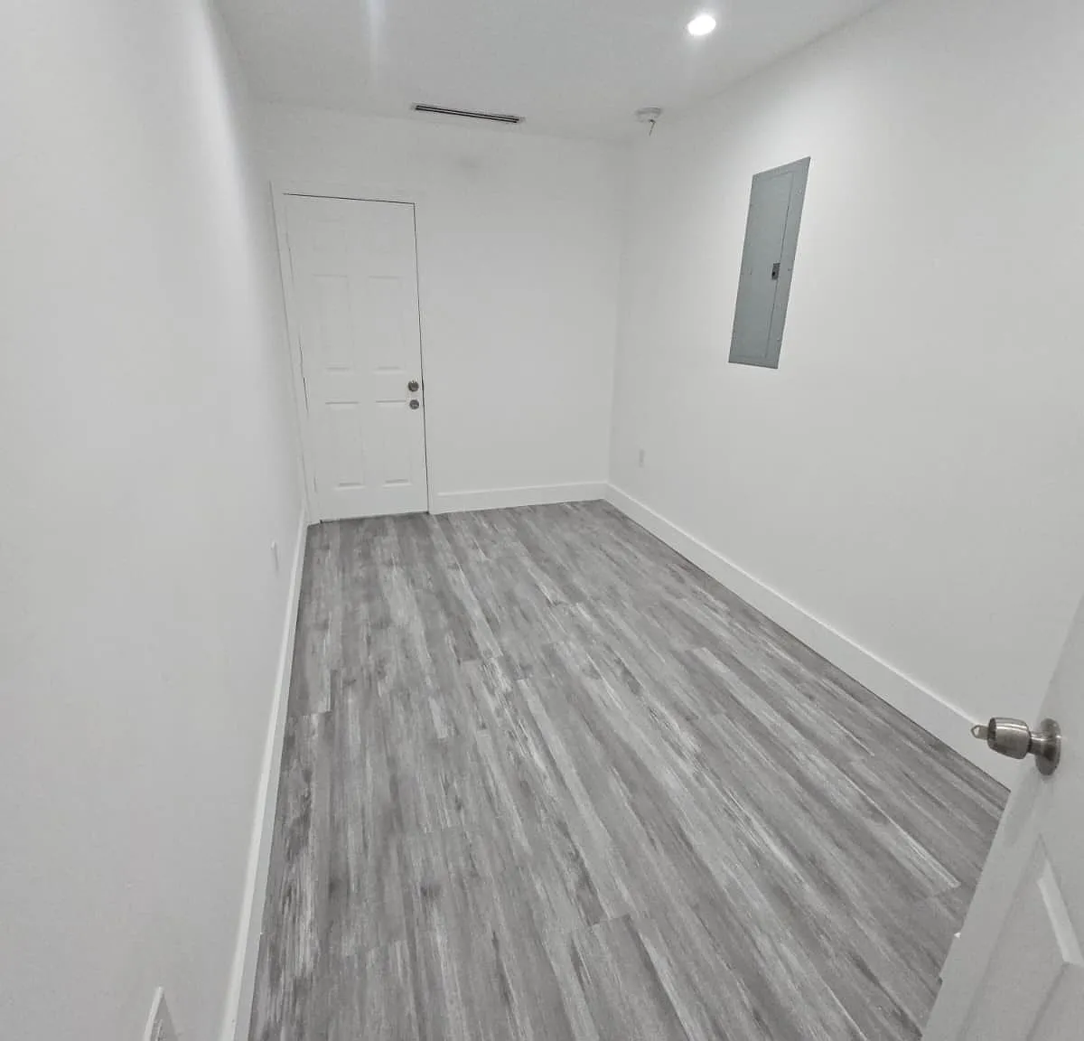 2 bed, 400 sqft, $1,500 — Photo 3