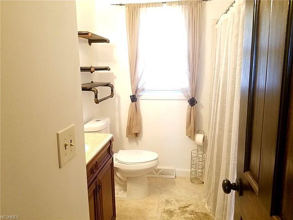 5th image of 4137 Belle Ave