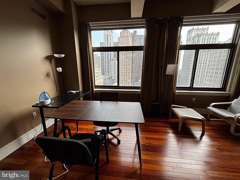1500 Chestnut St #11A — Photo 16