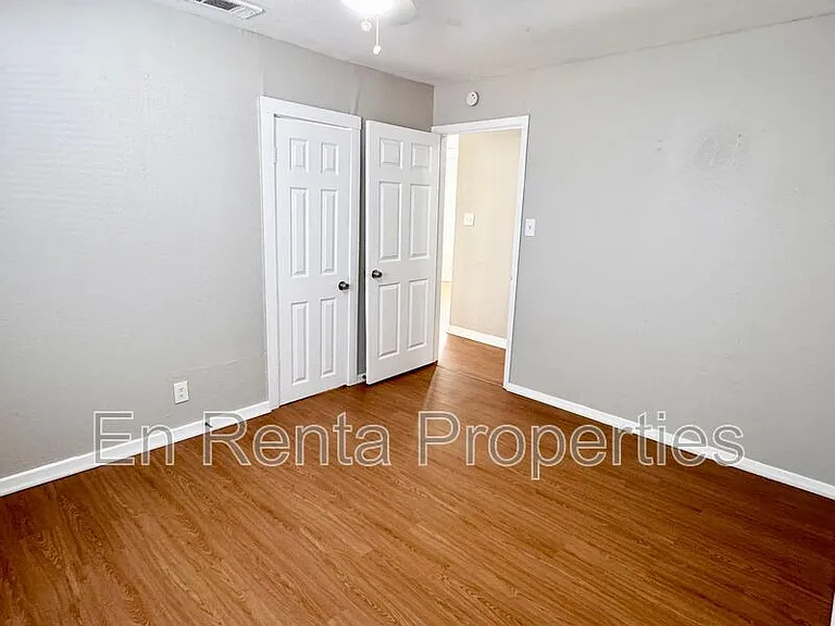 525 W Hammond St — Photo 17