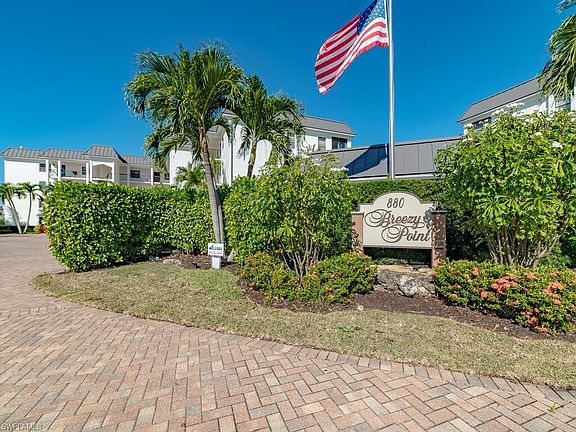 5th image of 880 Huron Ct #1-102