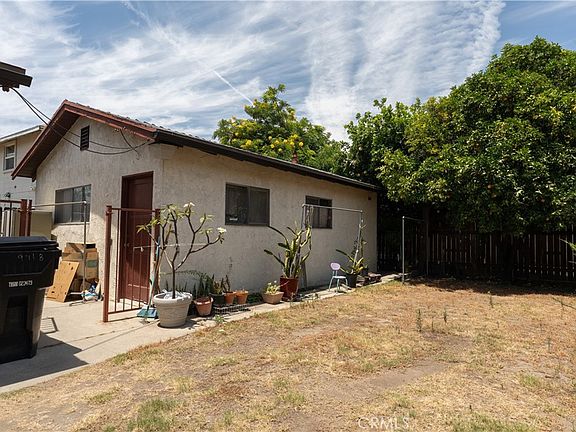 3rd image of 9418 E Duarte Rd