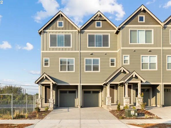 131 SW Hewitt Ave Lot 6, Troutdale, OR 97060