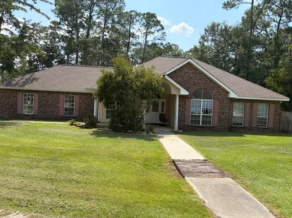 73672 Diamondhead Dr N, Diamondhead, MS 39525