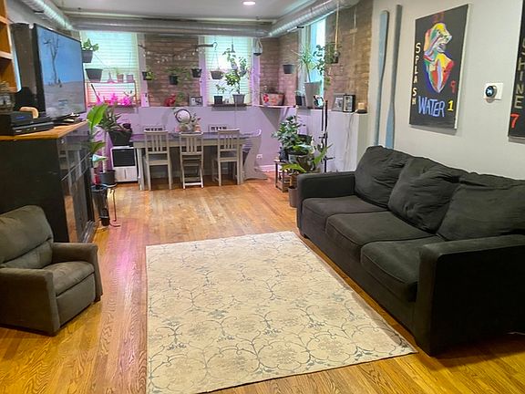 3rd image of 1657 W Pratt Blvd #Gb