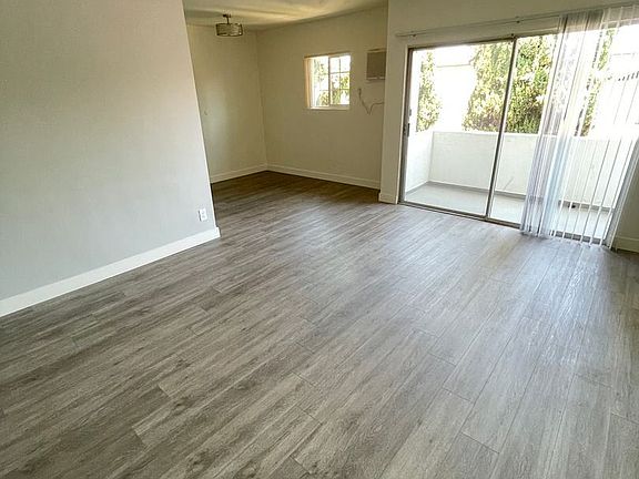 2nd image of 1757 S Longwood Ave APT 4