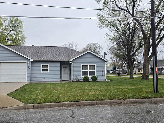 2nd image of 302 & 304 E 8th St