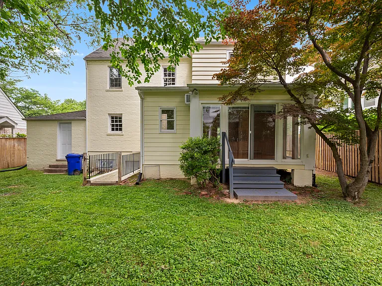 5122 Fairglen Ln — Photo 30