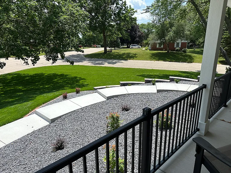 907 N Osborne Ave — Photo 2
