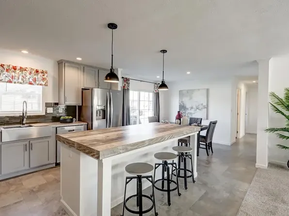 Champion 119BV Whispering Pines Plan, Whispering Pines