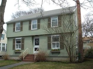 19 Cedar St, Marblehead, MA 01945