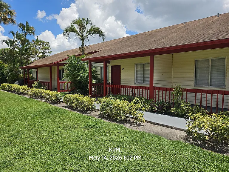 1305 Rosewood Villa Ln — Photo 2