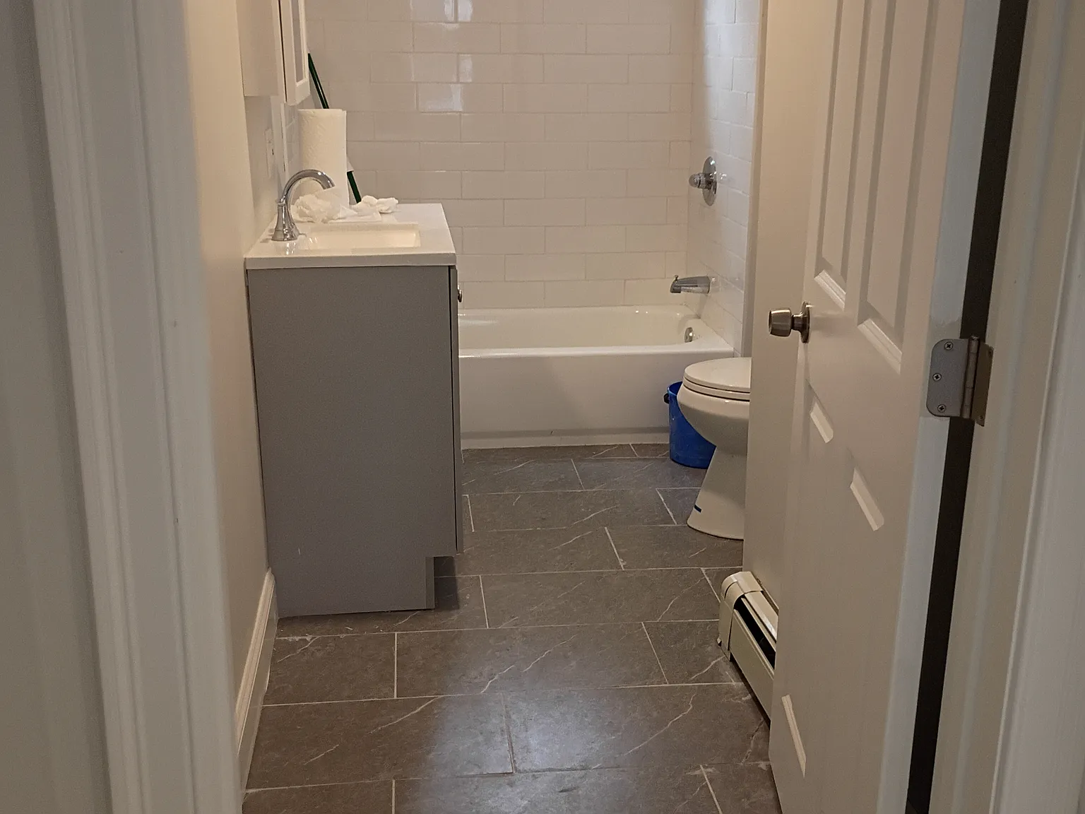 3 bed, 1100 sqft, $2,600 — Photo 1