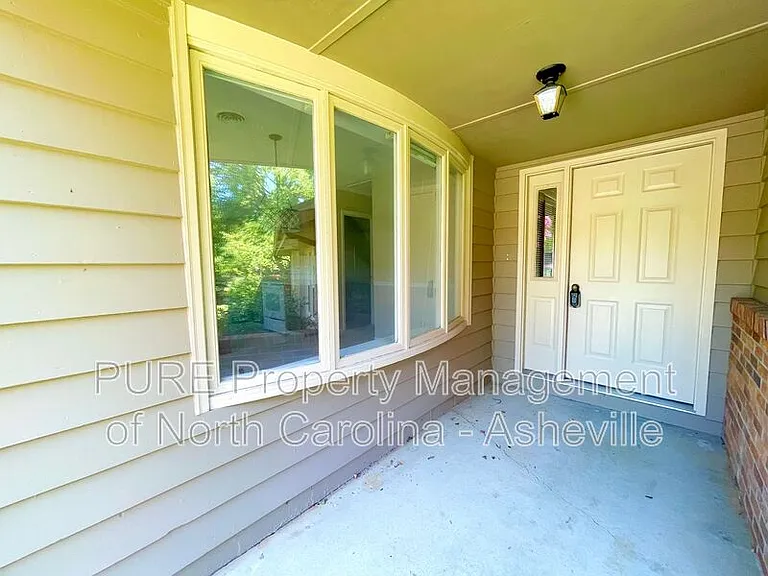 11 Elderberry Ln #B — Photo 1