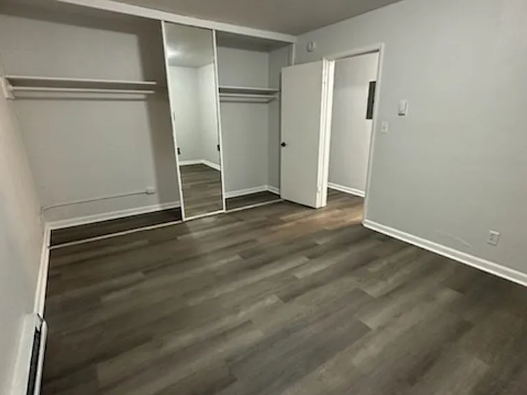 The Willis Apartments — Photo 23