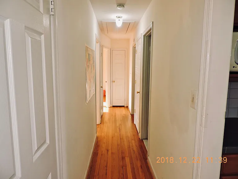 7018 Westbury Rd — Photo 8