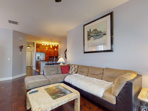 5th image of 42 SE Sedona Circle #203
