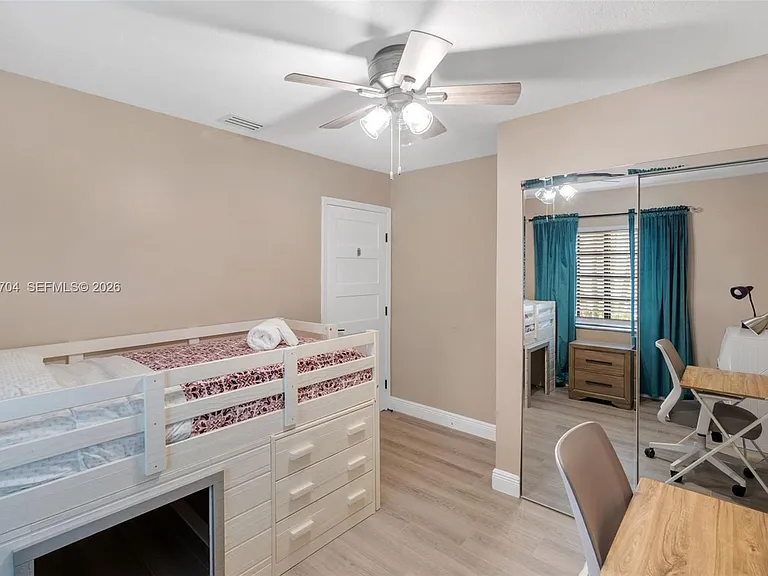 4220 Grove Park Ln — Photo 22